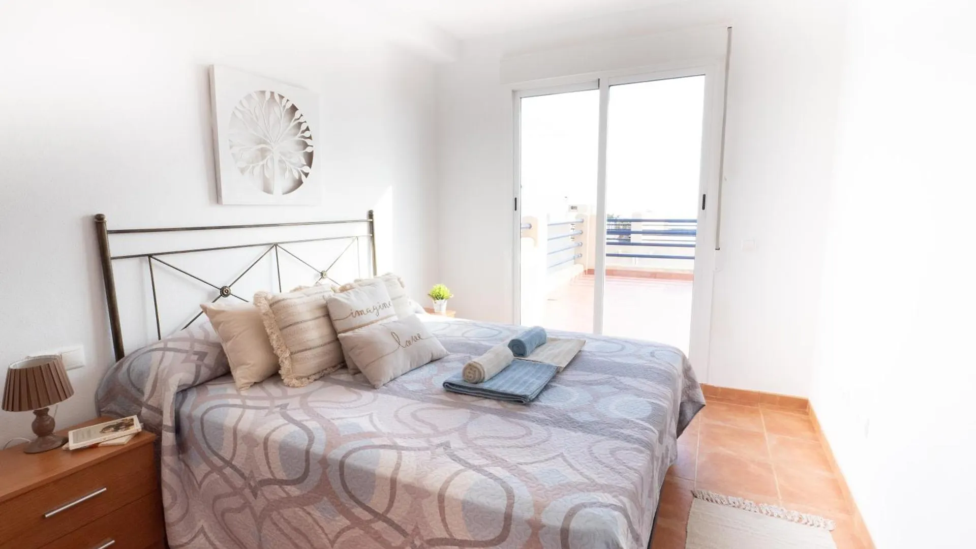 Apartamento En Marina Beach Con Vistas Al Mar El Pozo del Esparto Spain